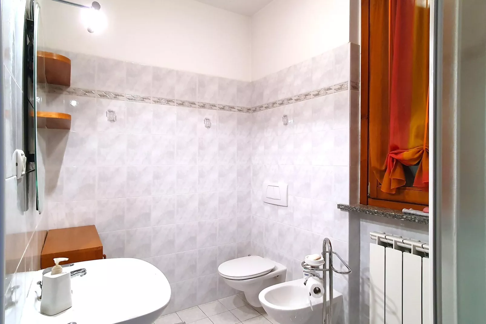 BOS04/1-Bathroom