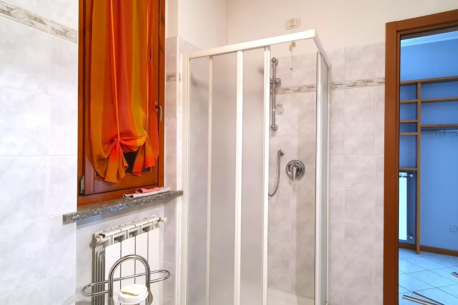 BOS04/1-Bathroom