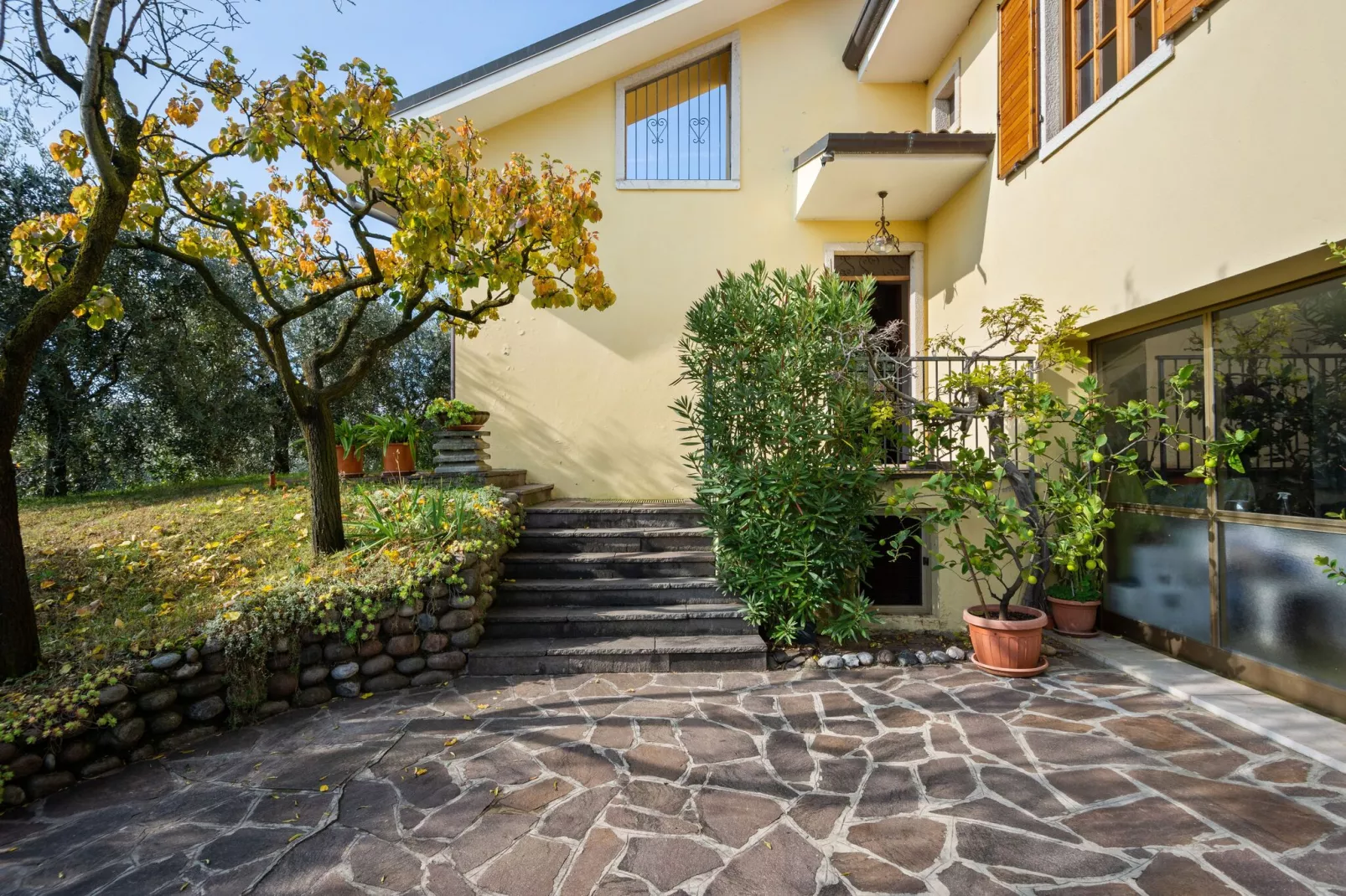 Villa Pozzol-Exterior summer