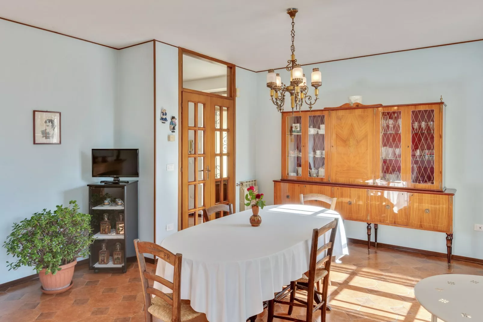 Villa Pozzol-Dining room