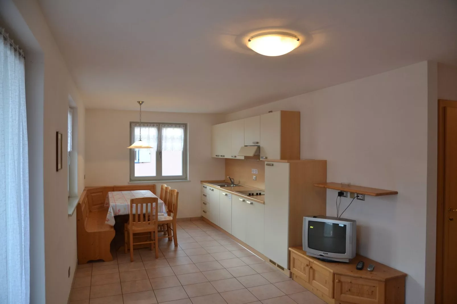 Le Plejadi Trilo-Dining room