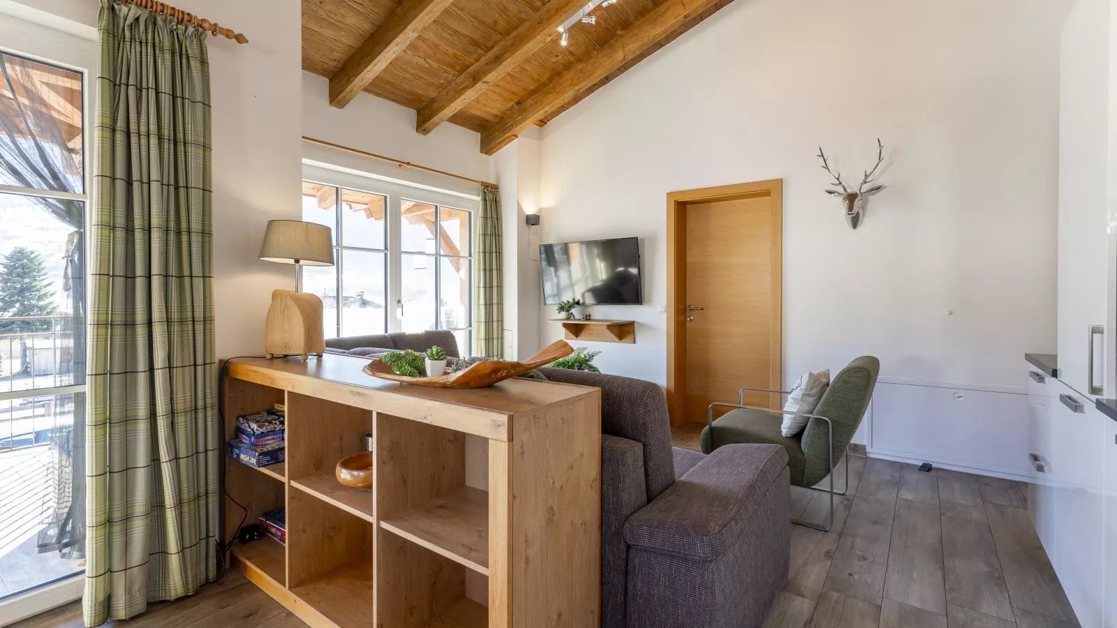 Luxury Tauern Suite Walchen Kaprun 4-Living room