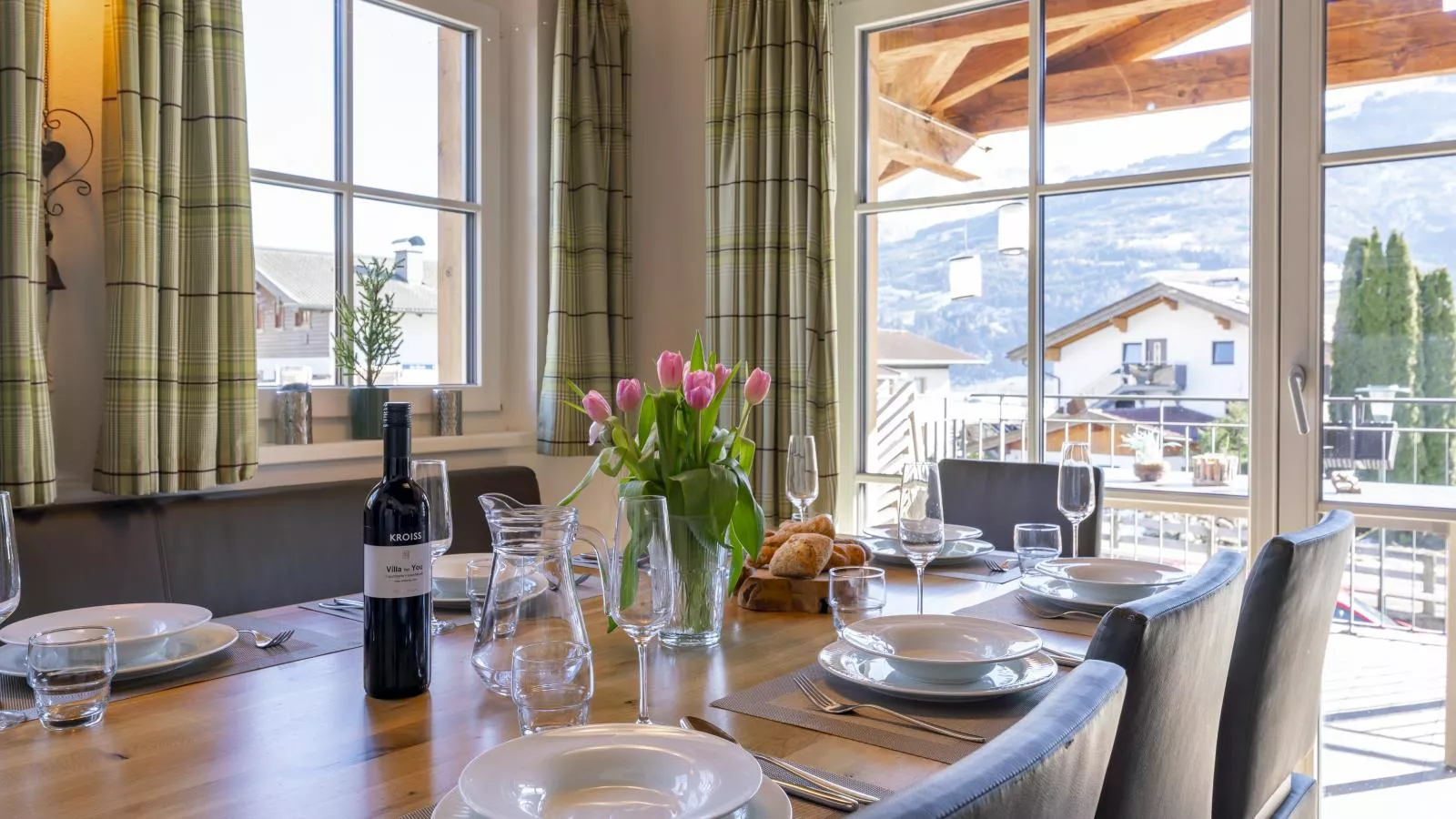 Luxury Tauern Suite Walchen Kaprun 4-Dining room