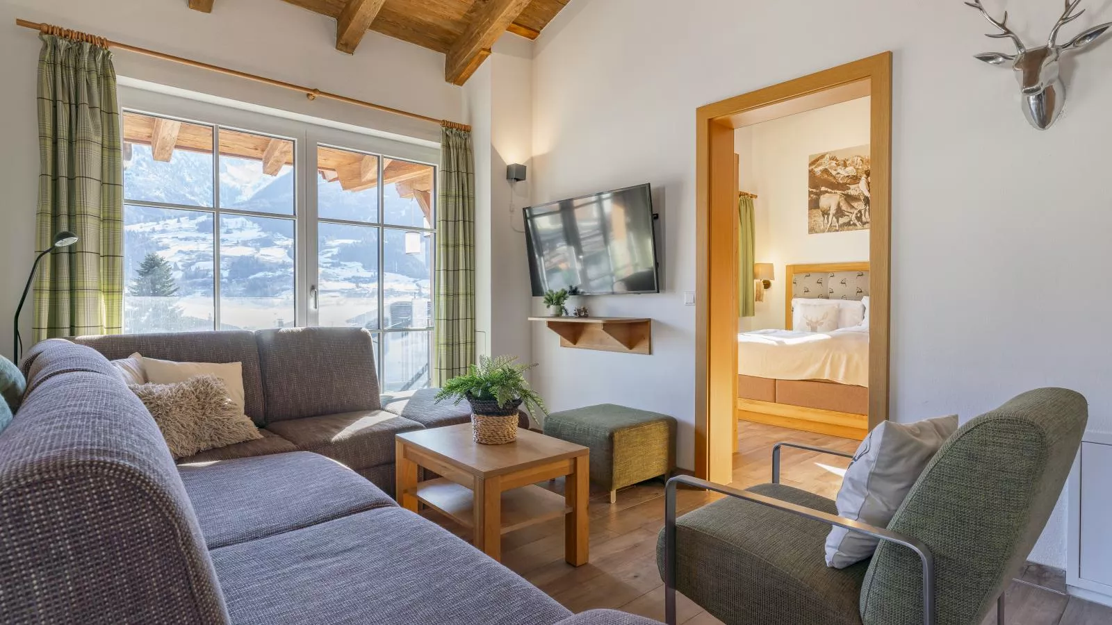 Luxury Tauern Suite Walchen Kaprun 4-Living room