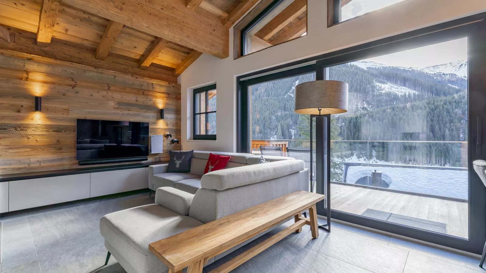Haus am Hang-Living room