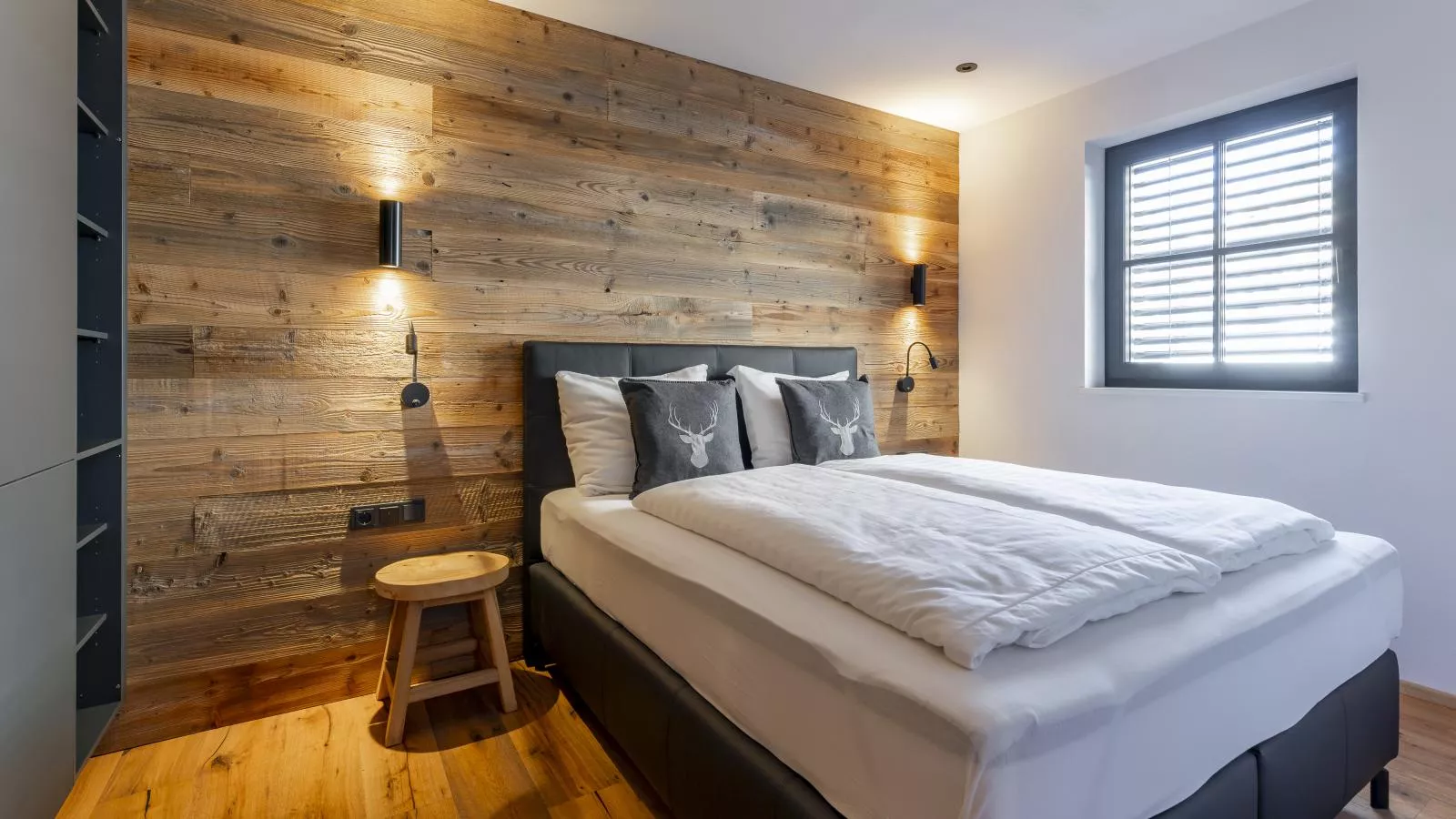 Haus am Hang-Bedroom