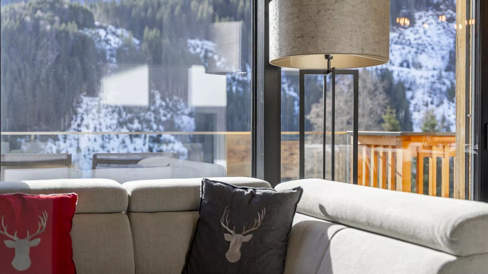 Haus am Hang-Living room