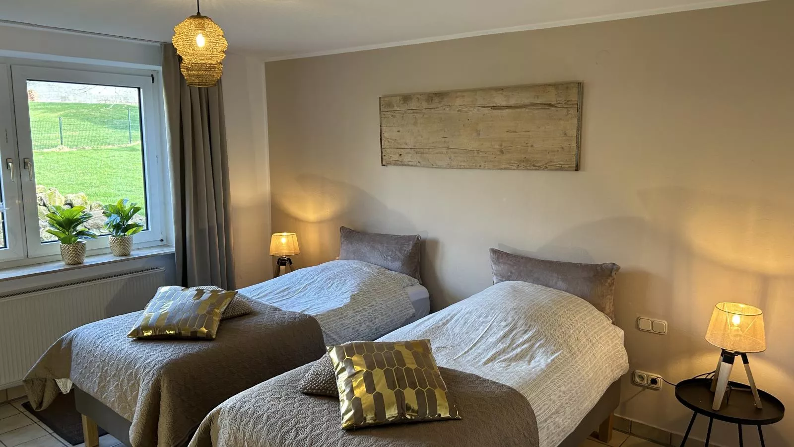 Grutsk-Bedroom