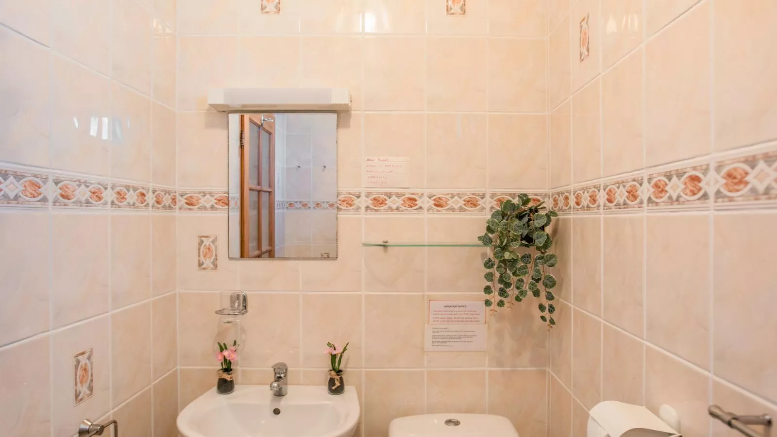 La Tour-Bathroom