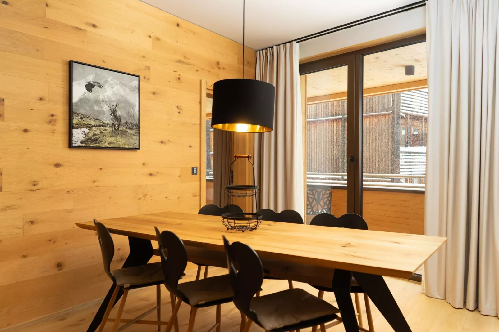 Heimat 1495 Arlberg-Dining room