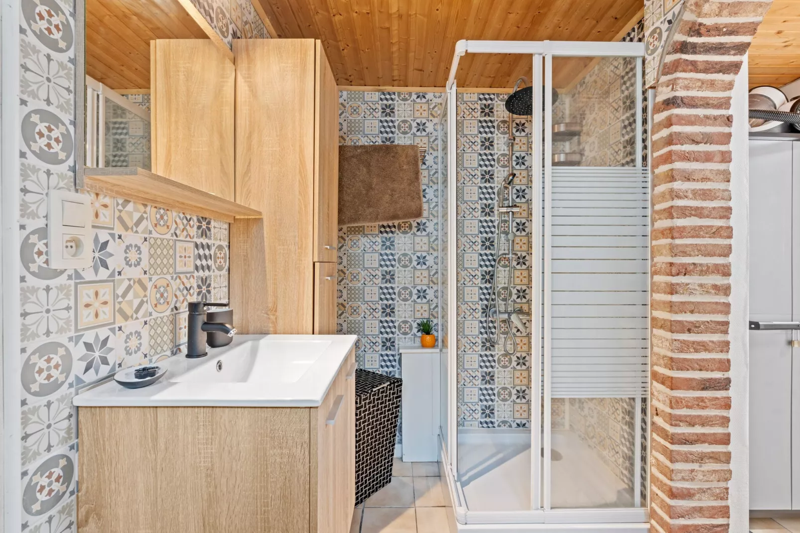 Onze Lieve Vrouw 6 001-Bathroom