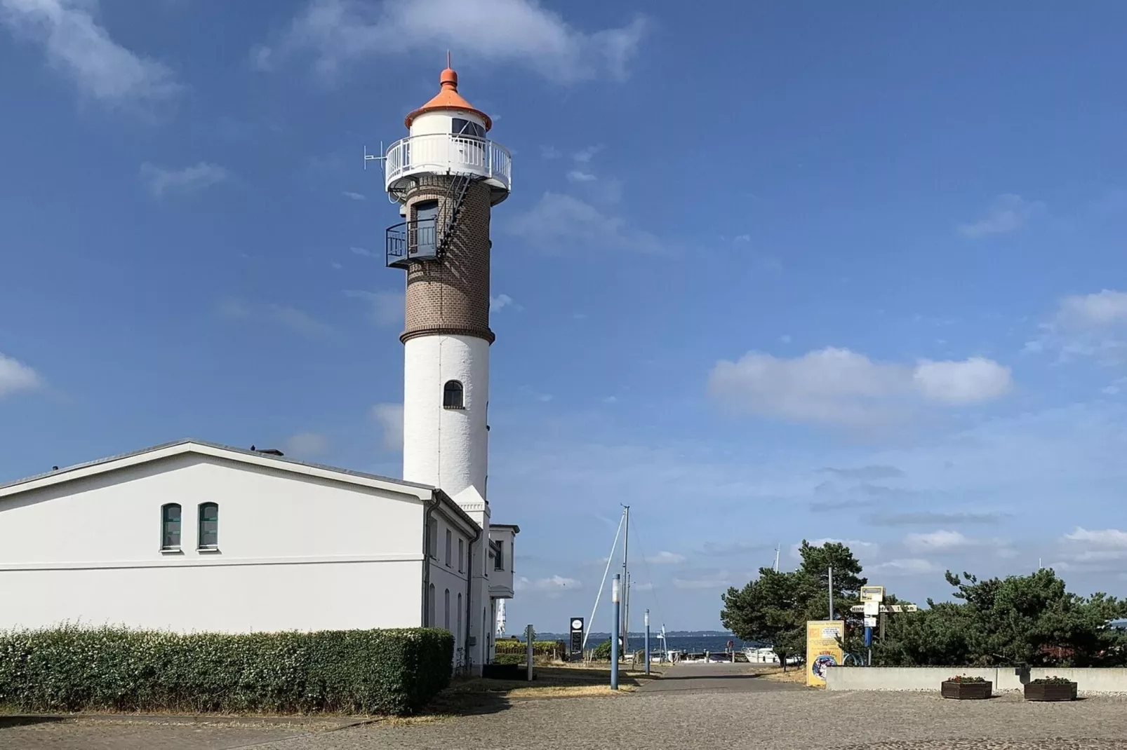 Inselhaus Paul auf der Insel Poel-Areas summer 20km