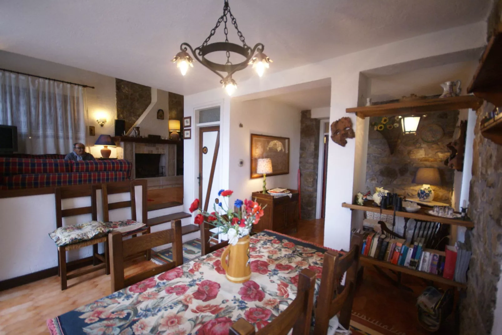 Casa Collepino-Dining room