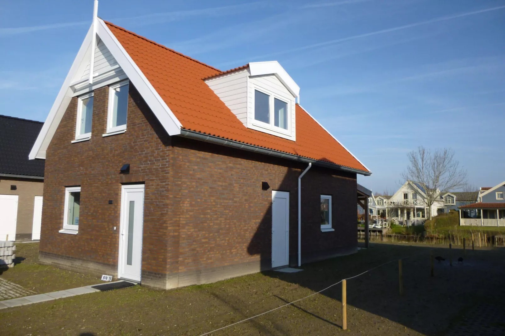 Strandloper 129-Exterior summer