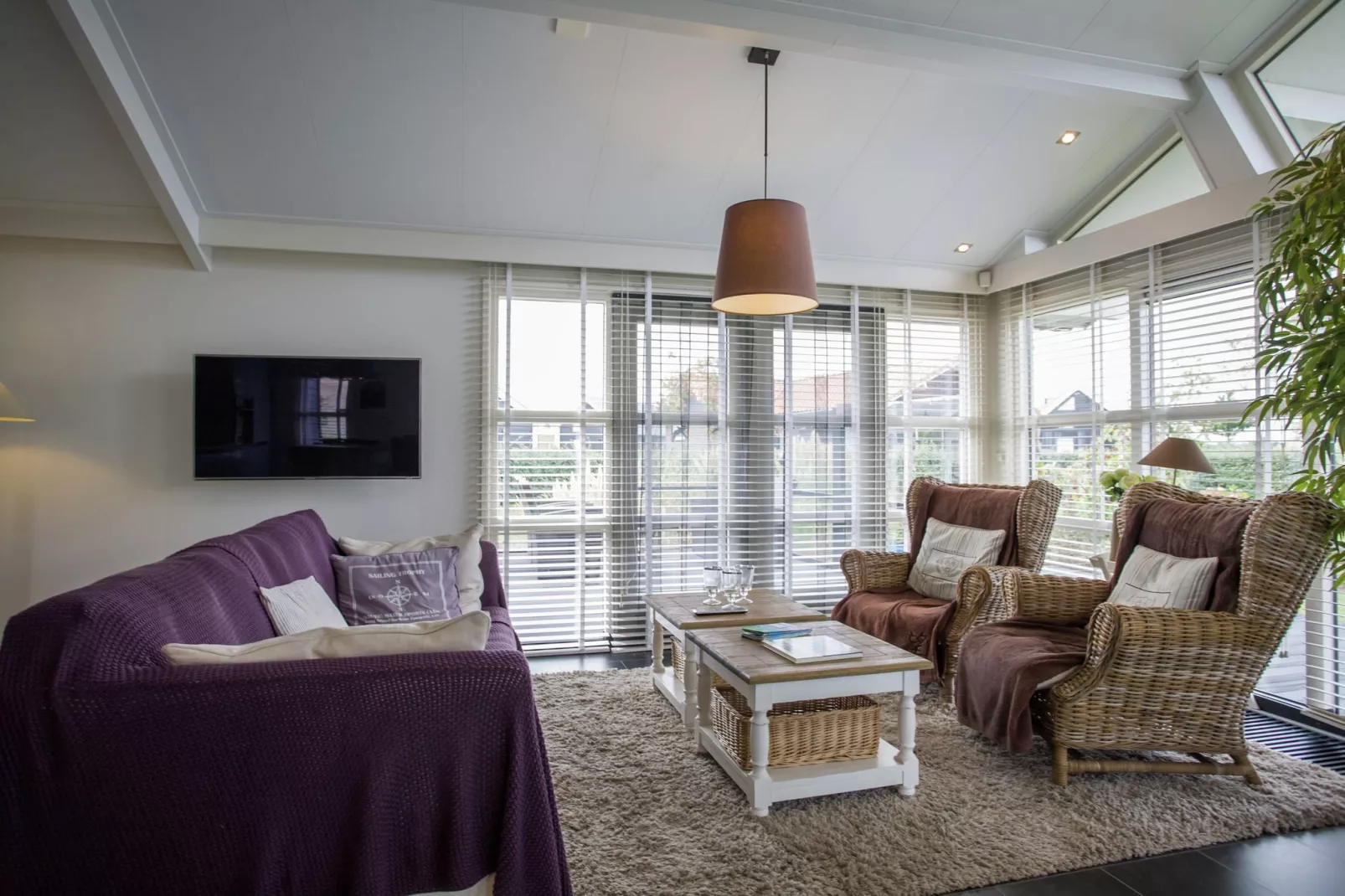 Charming Oosterschelde-Living room