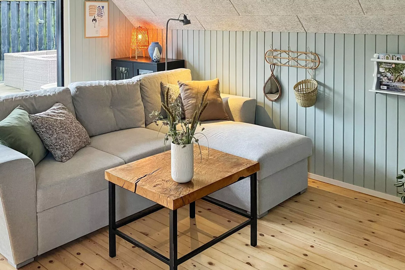 Modernes Kustenrefugium in Eno-By Traum-Innen