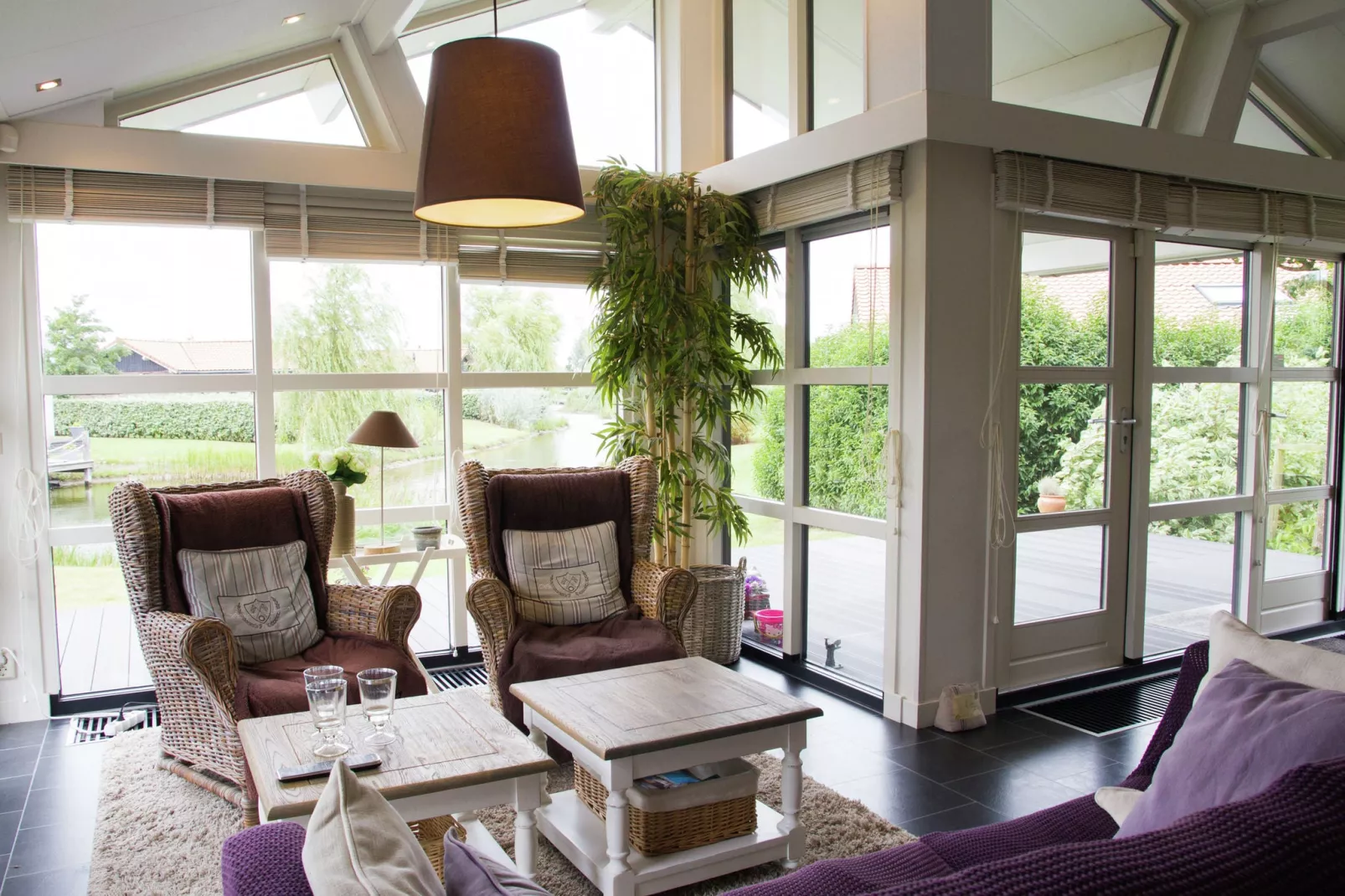 Charming Oosterschelde-Living room