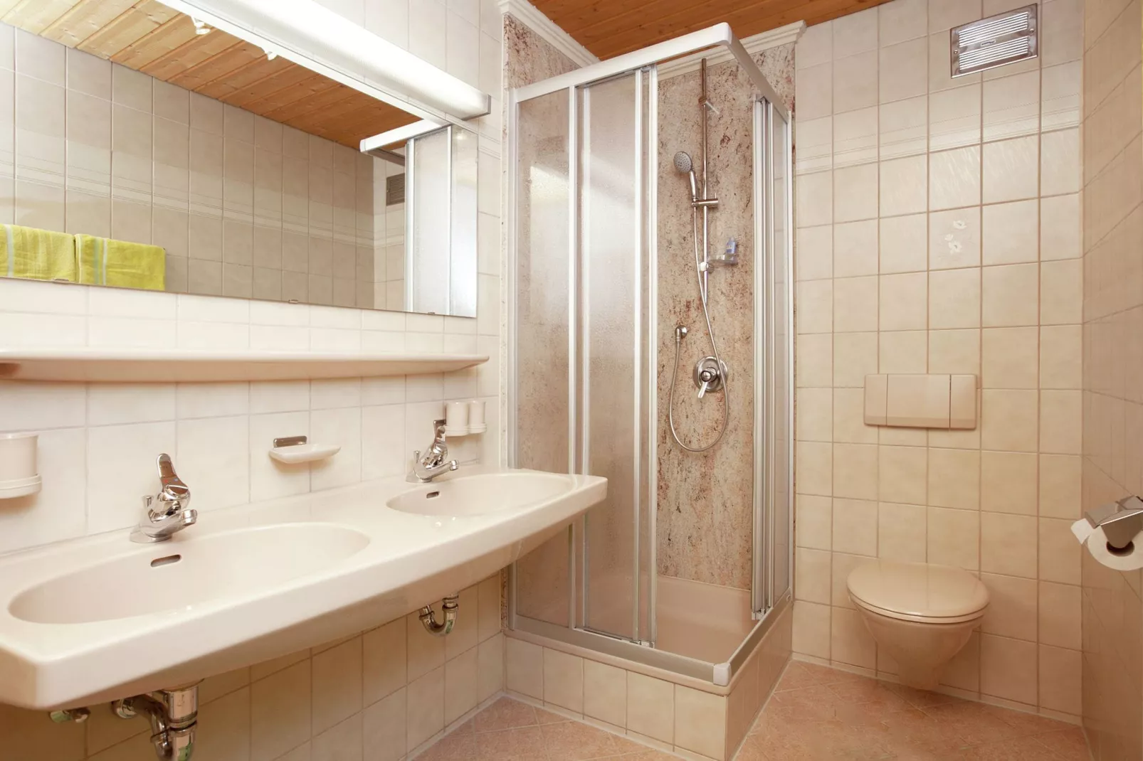 Wilhelmshof-Bathroom