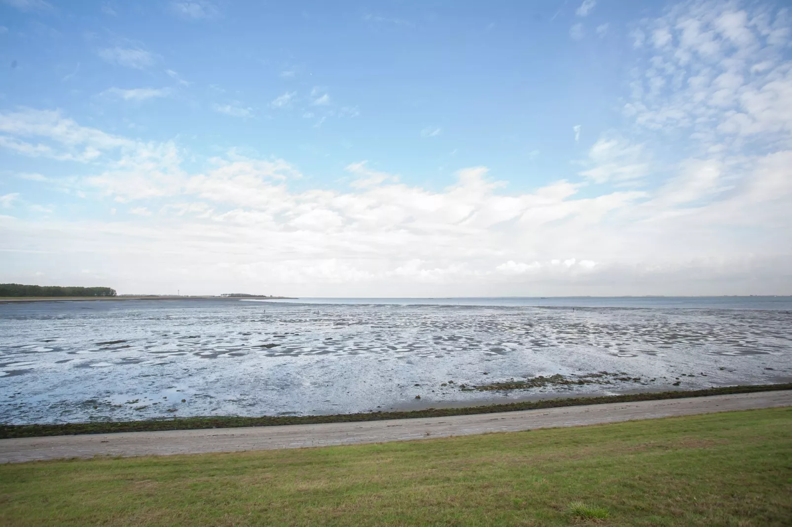 Charming Oosterschelde-Areas summer 1km