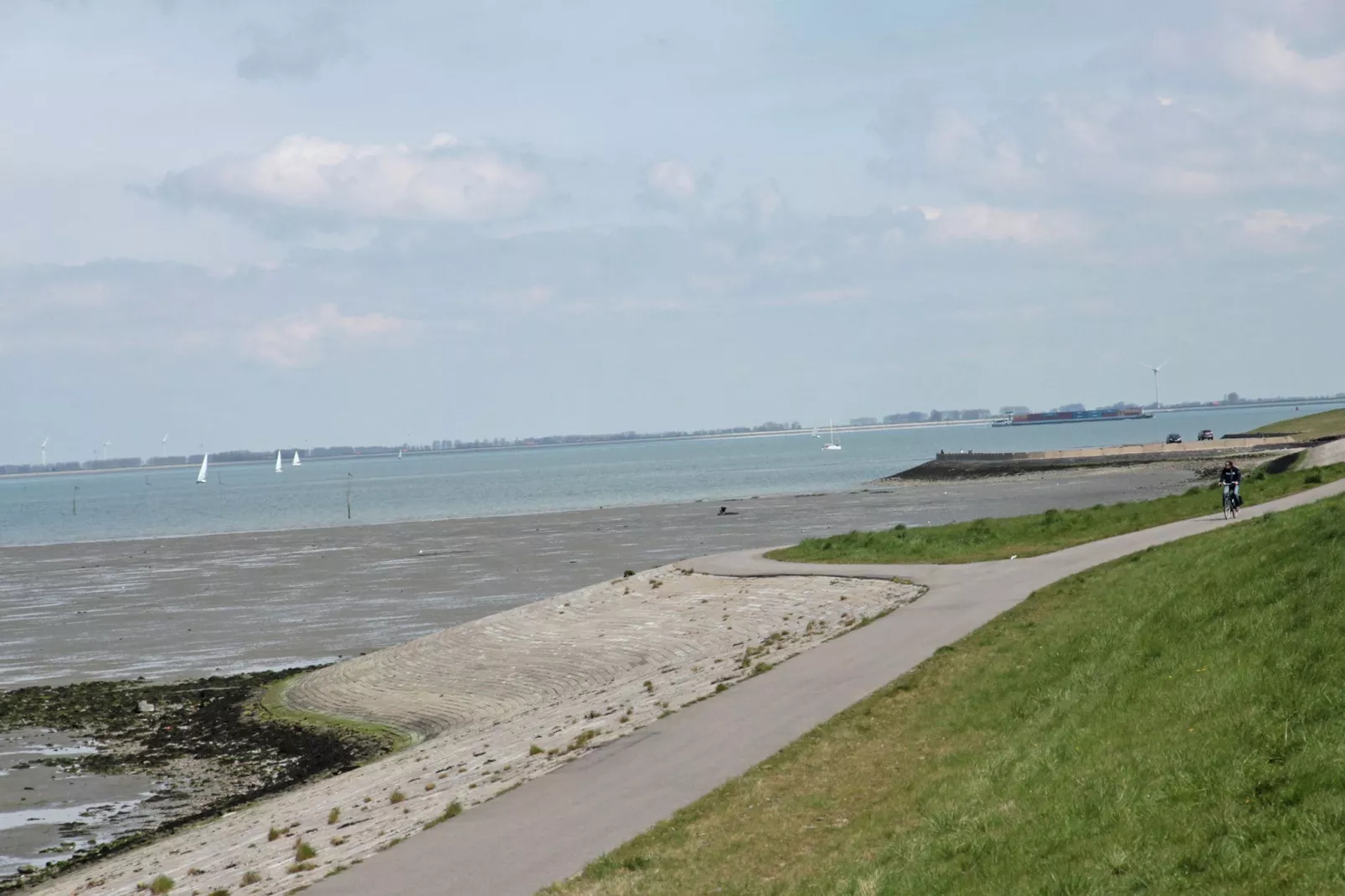 Charming Oosterschelde-Areas summer 1km