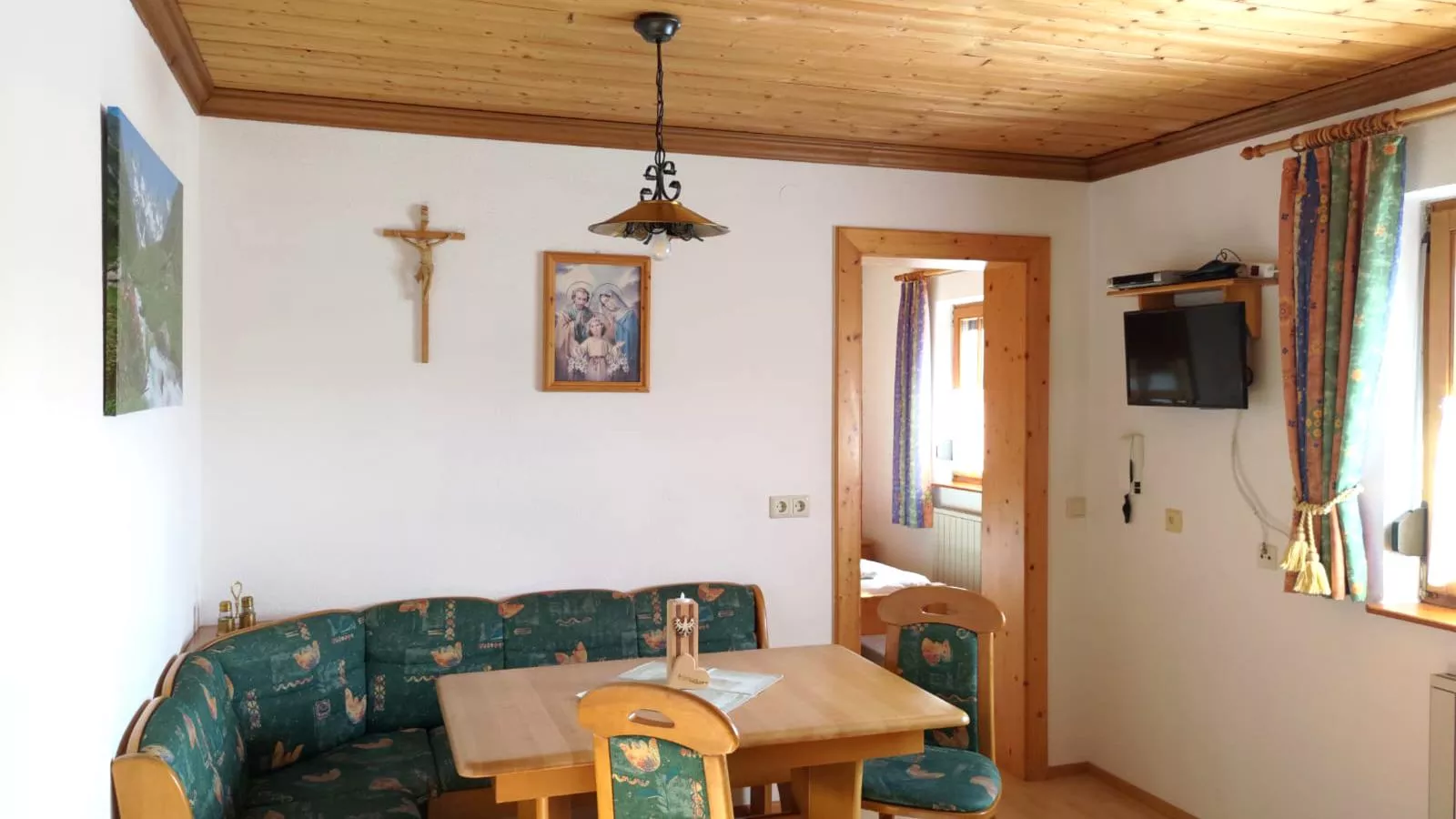 Mohr-Dining room