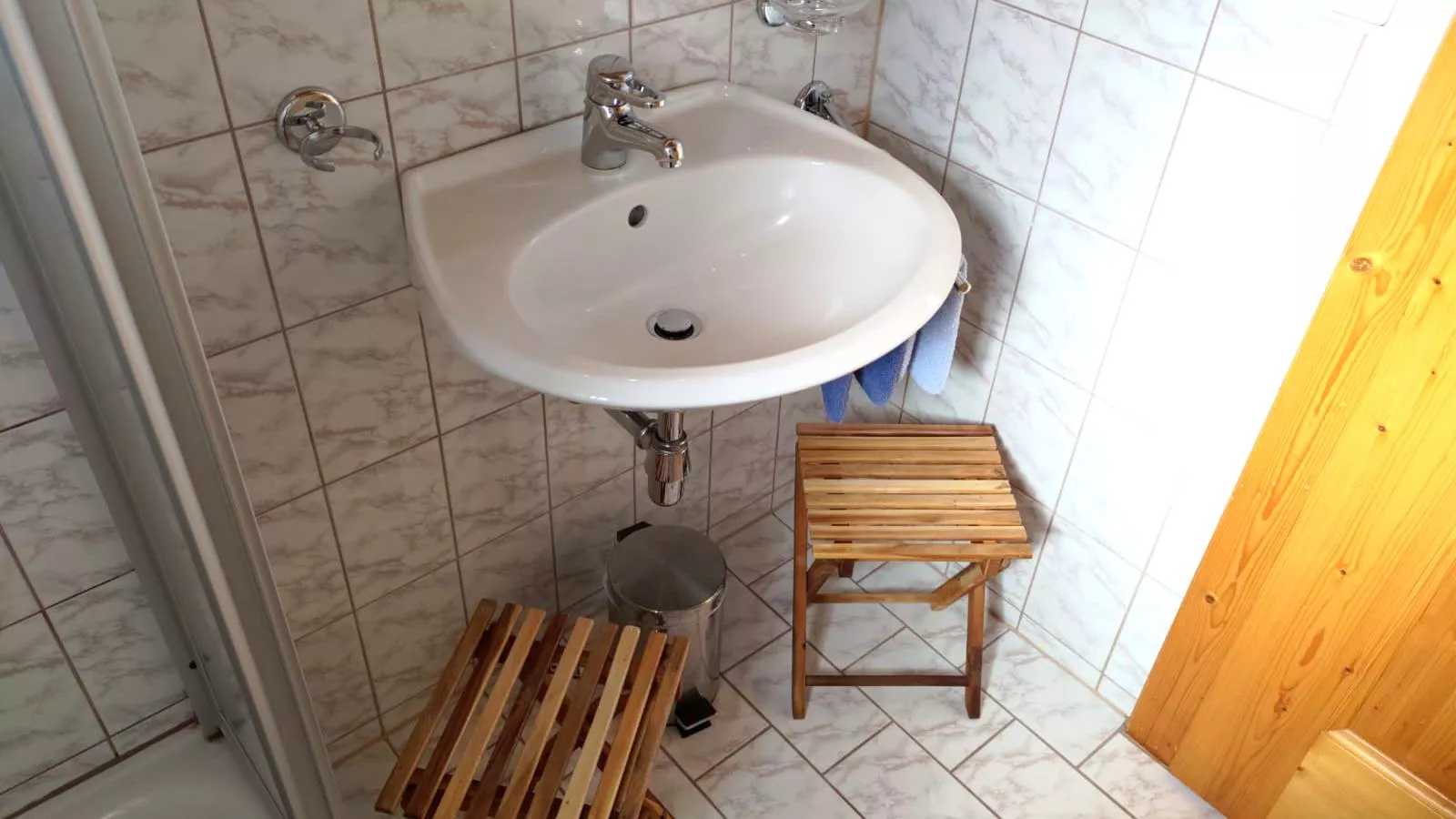 Mohr-Bathroom