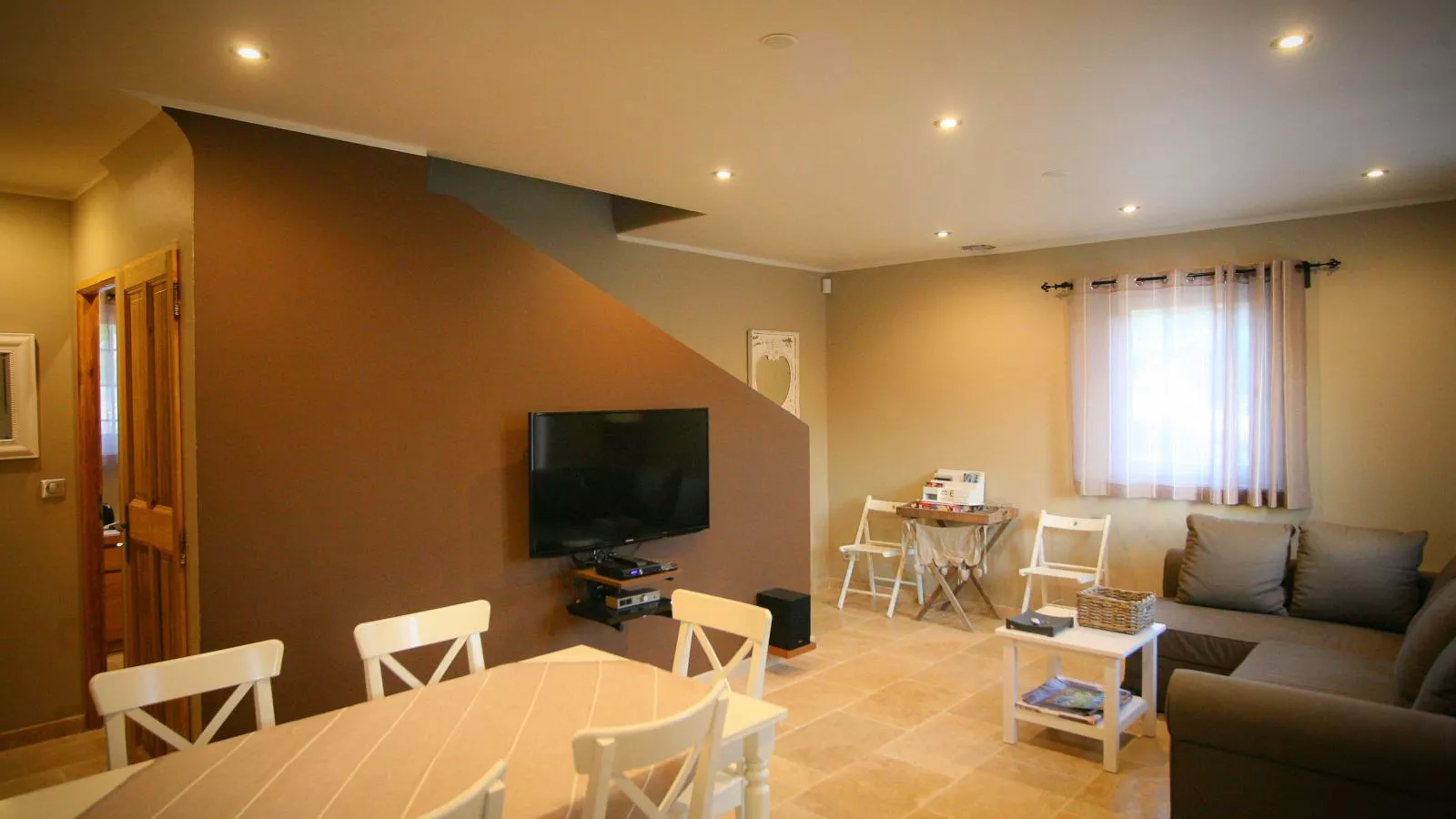 Le Mistral-Living room