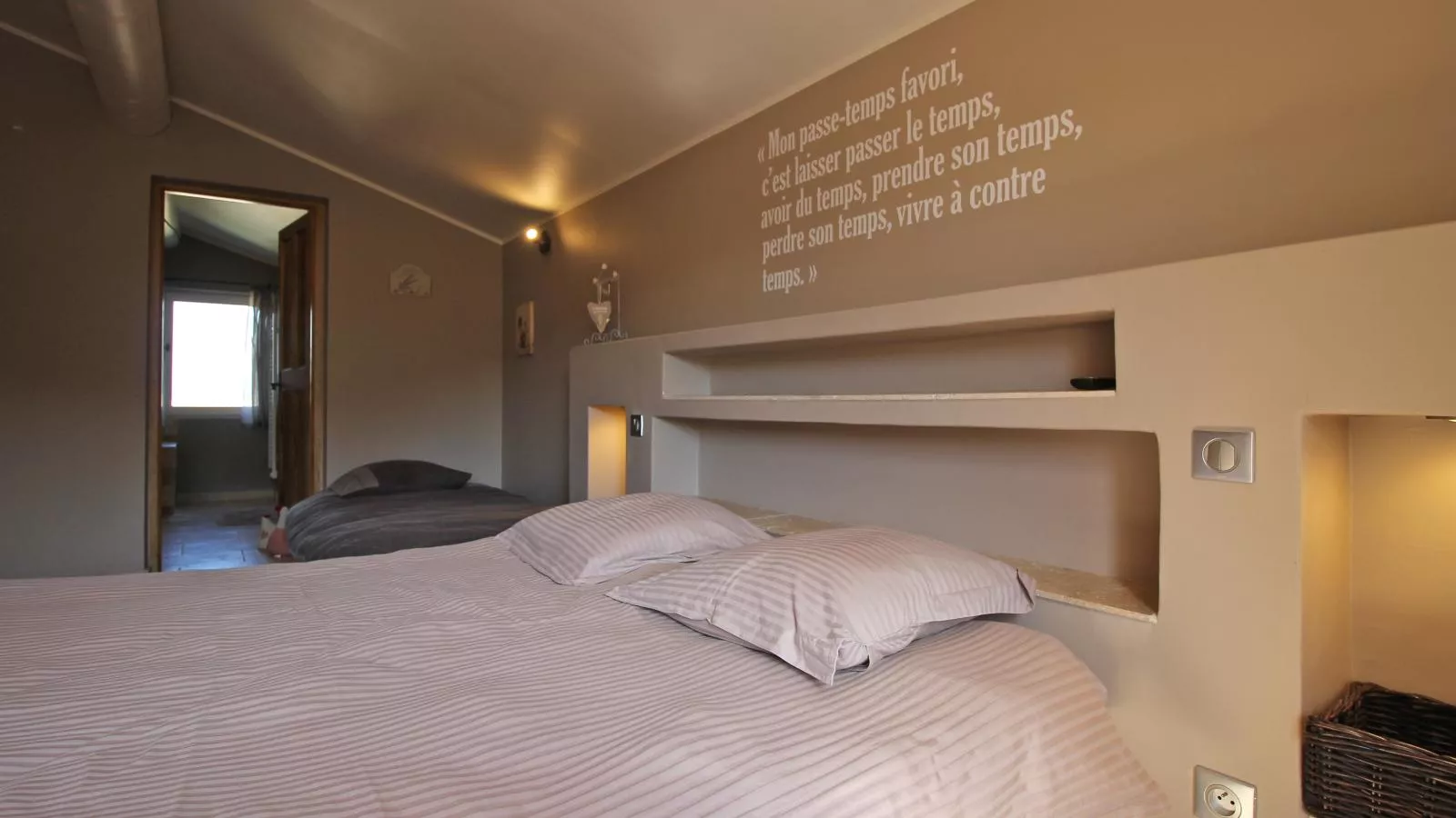 Le Mistral-Bedroom