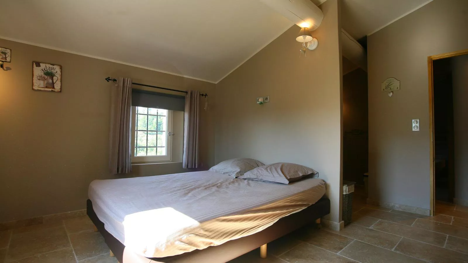 Le Mistral-Bedroom