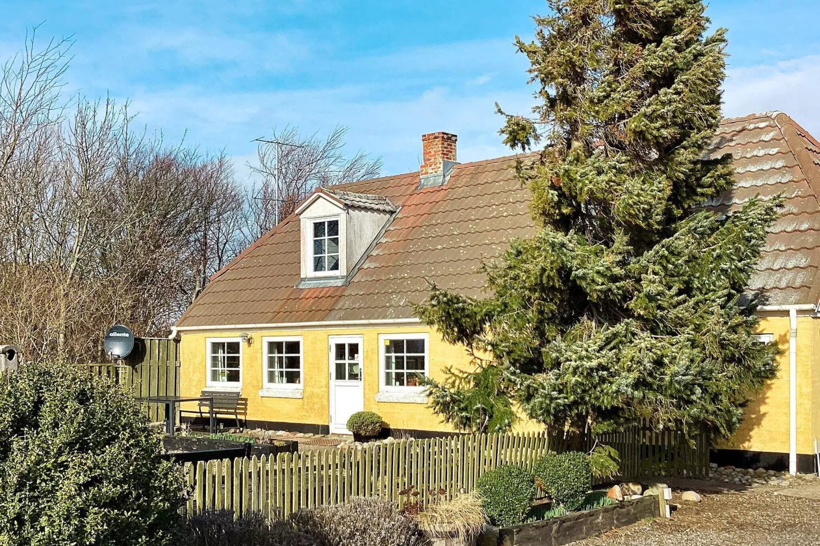 6 person holiday home in Ringkøbing-By Traum-Outdoor