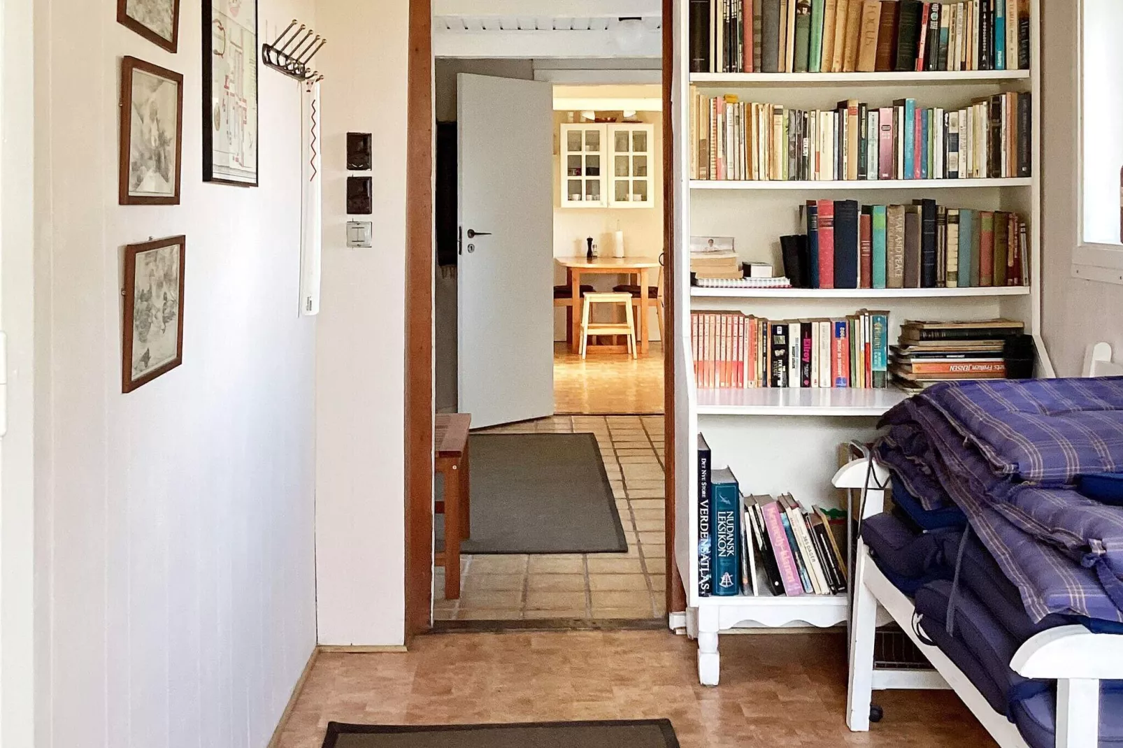 6 person holiday home in Ringkøbing-By Traum-Indoor