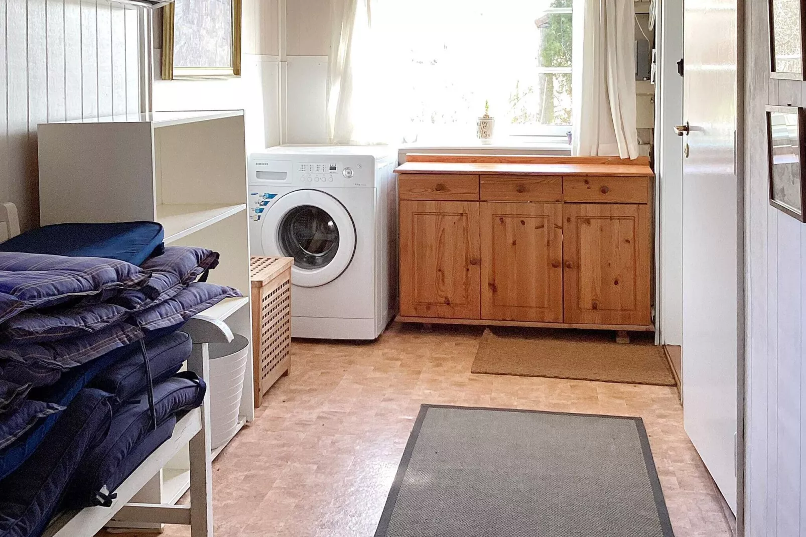 6 person holiday home in Ringkøbing-By Traum-Indoor