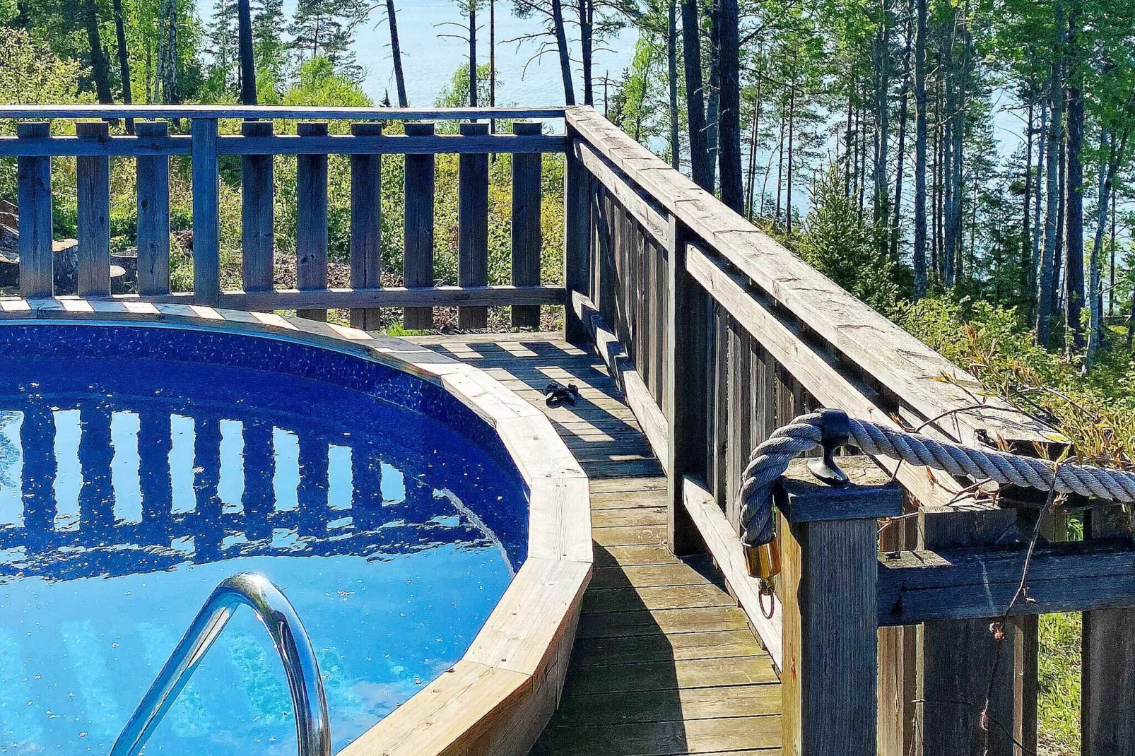 5 Sterne Ferienhaus in NORRTÄLJE-Schwimmbad