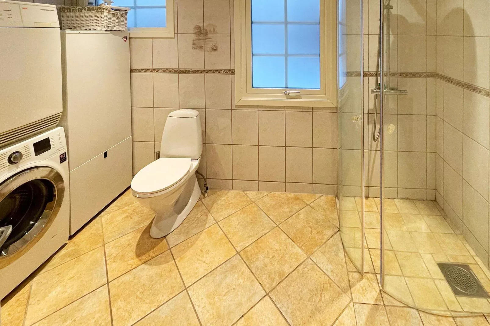 5 Sterne Ferienhaus in HÖÖR-By Traum-Innen