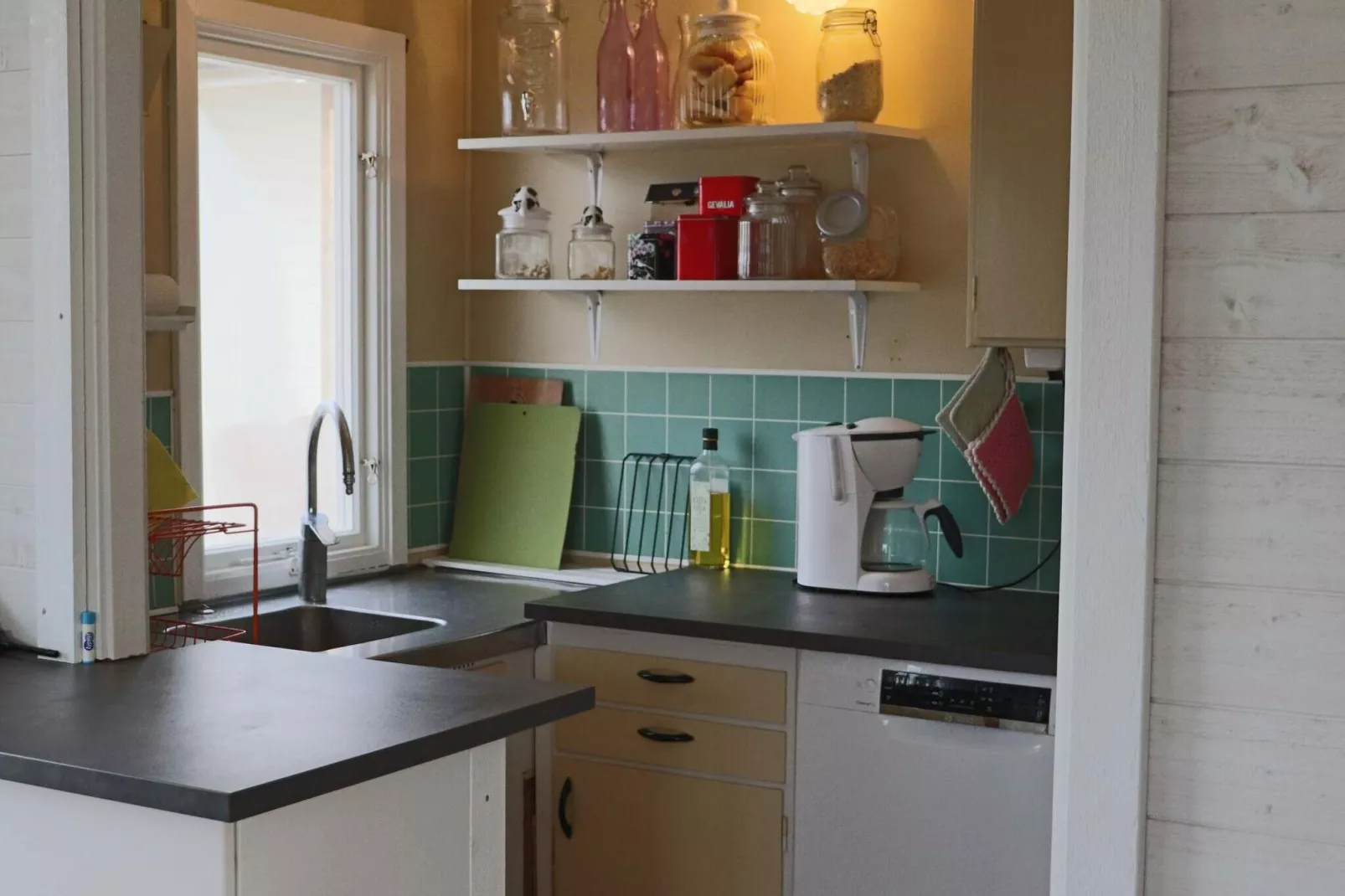 6 person holiday home in MELLBYSTRAND-By Traum-Indoor