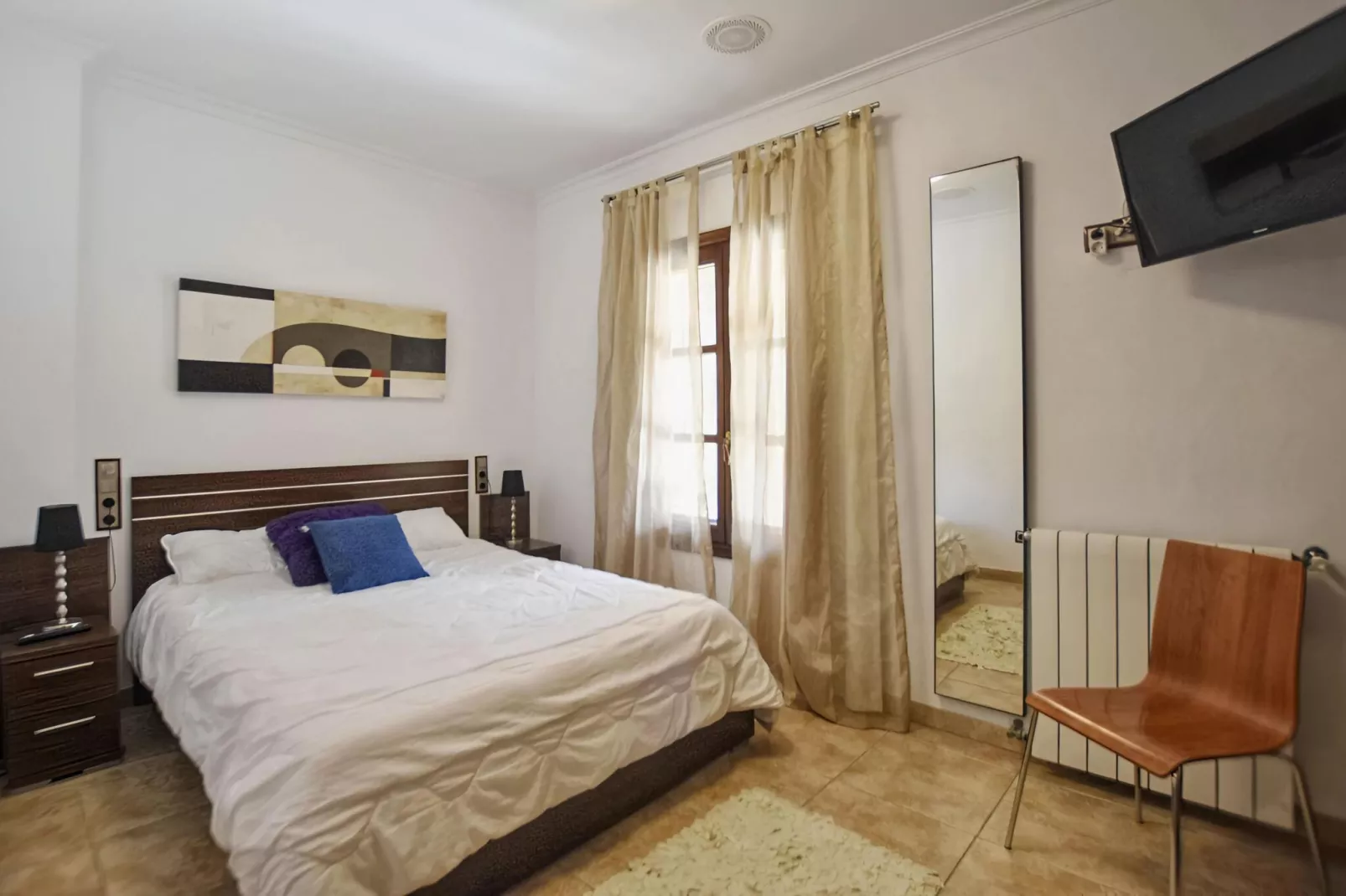 Canova-Bedroom