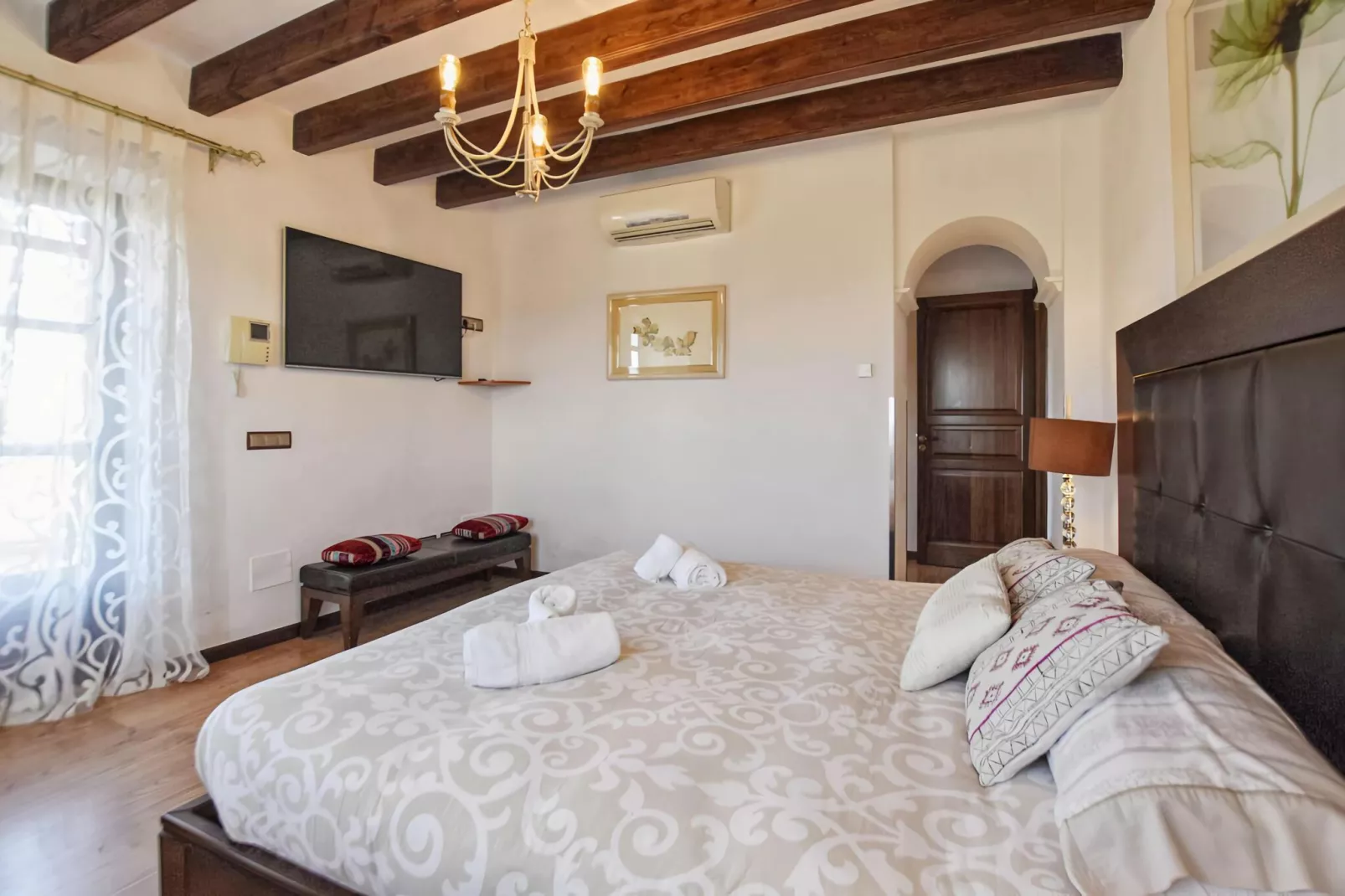 Canova-Bedroom
