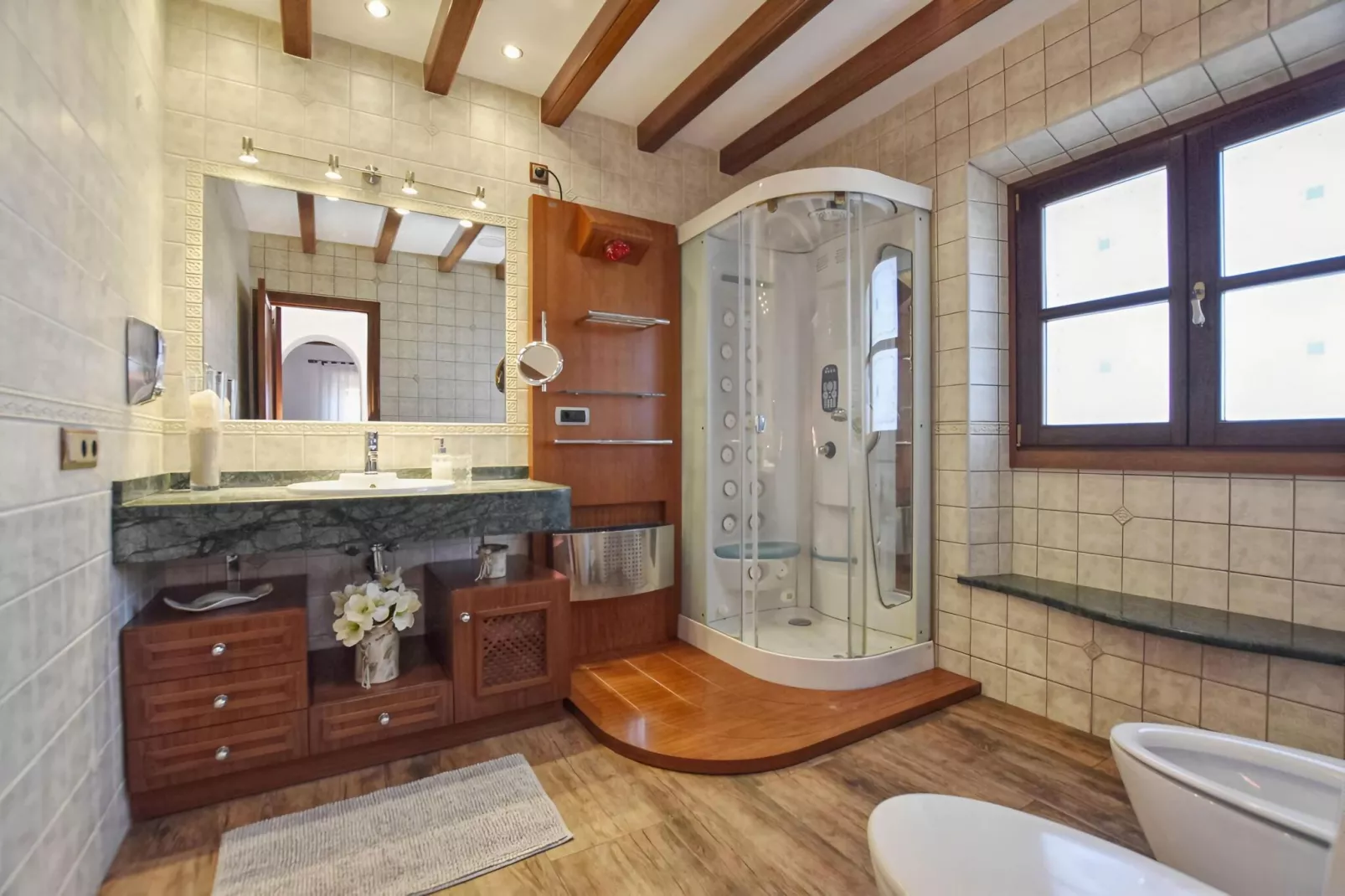 Canova-Bathroom