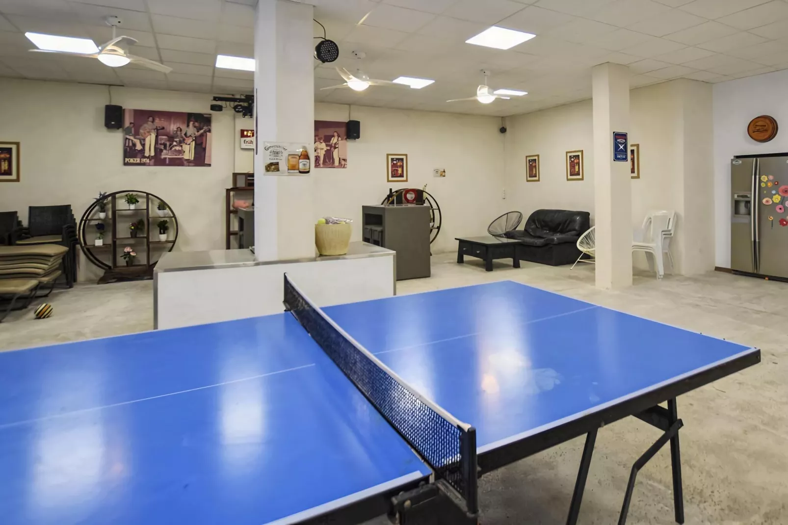 Canova-Recreation room