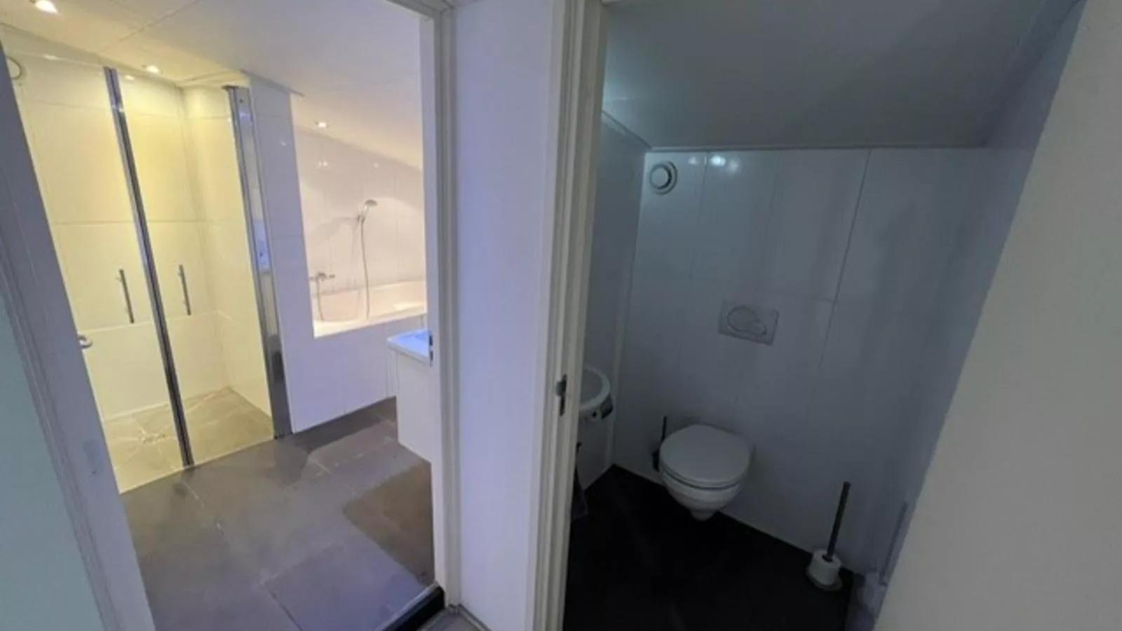Het Grootenhuis-Bathroom