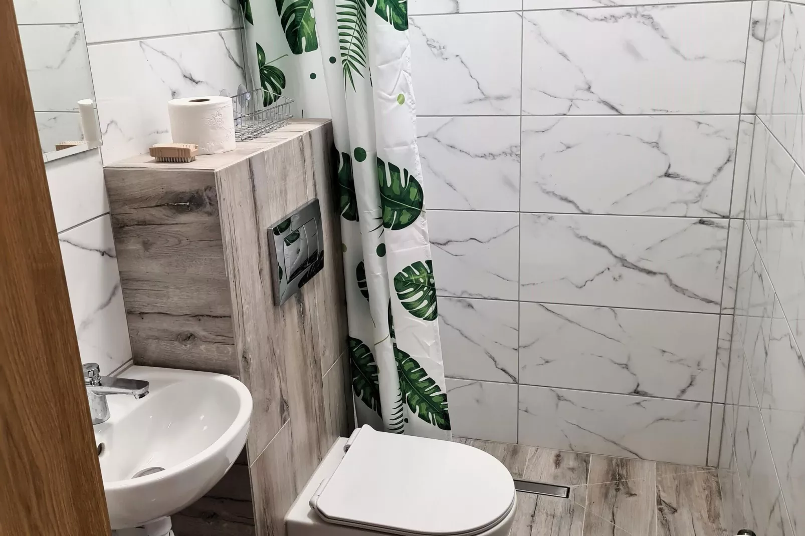 Apartament na 1 piętrze-Bathroom