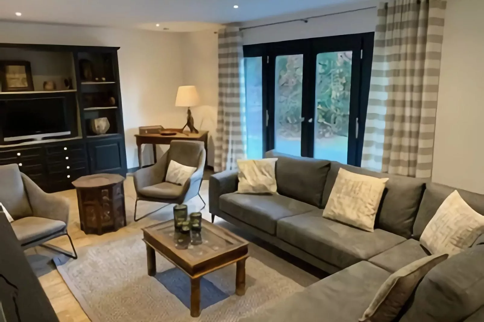 La maison du fagnard-Living room