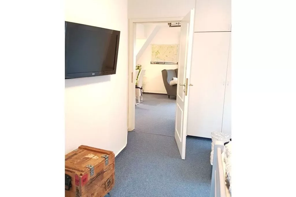 2457-Bedroom