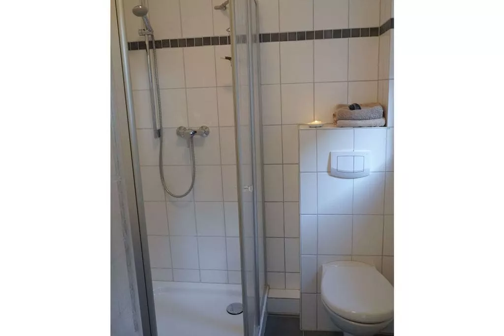 86619-Bathroom