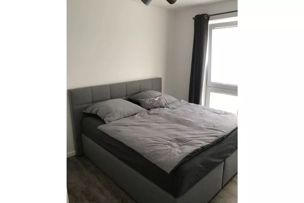 266199-Bedroom