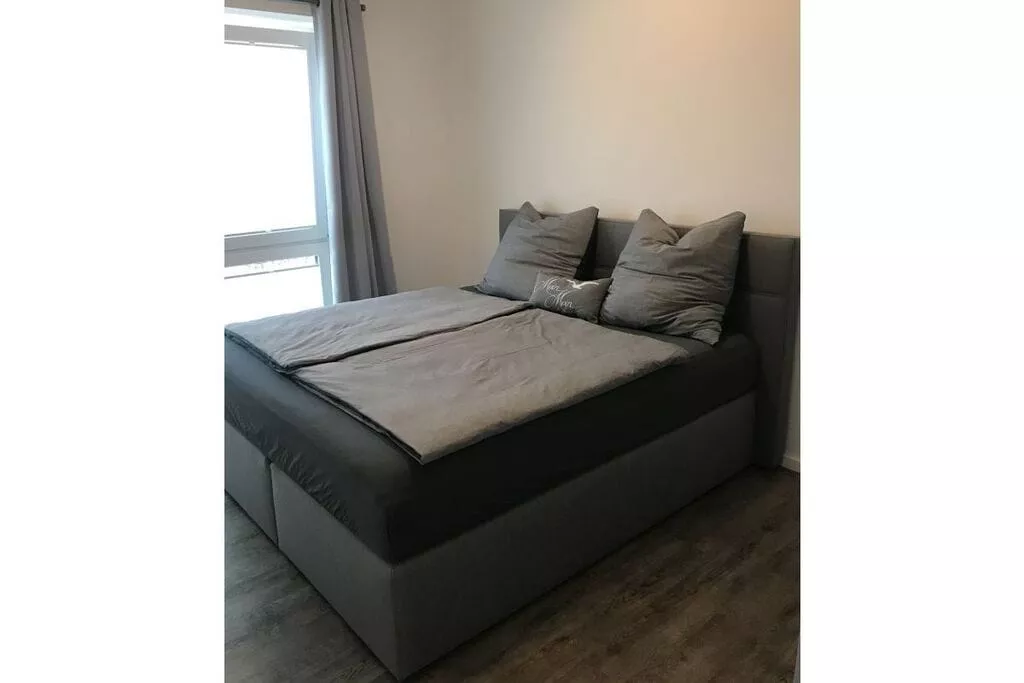 266199-Bedroom