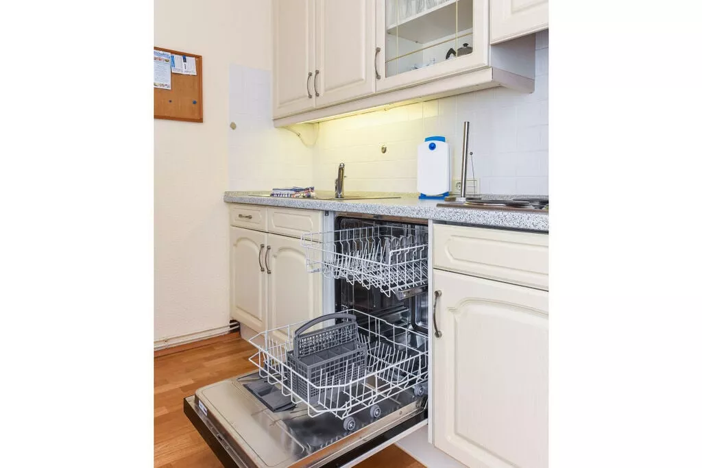 15484-Kitchen