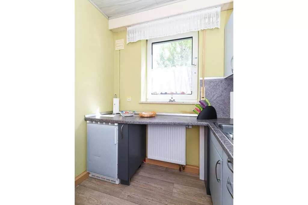 976-Kitchen