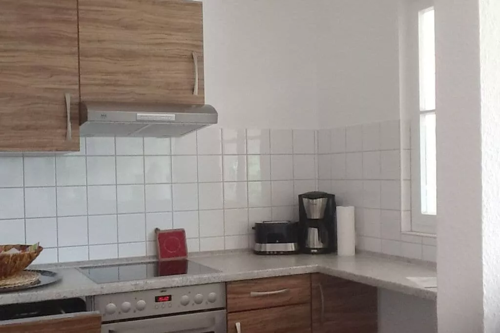 87690-Kitchen