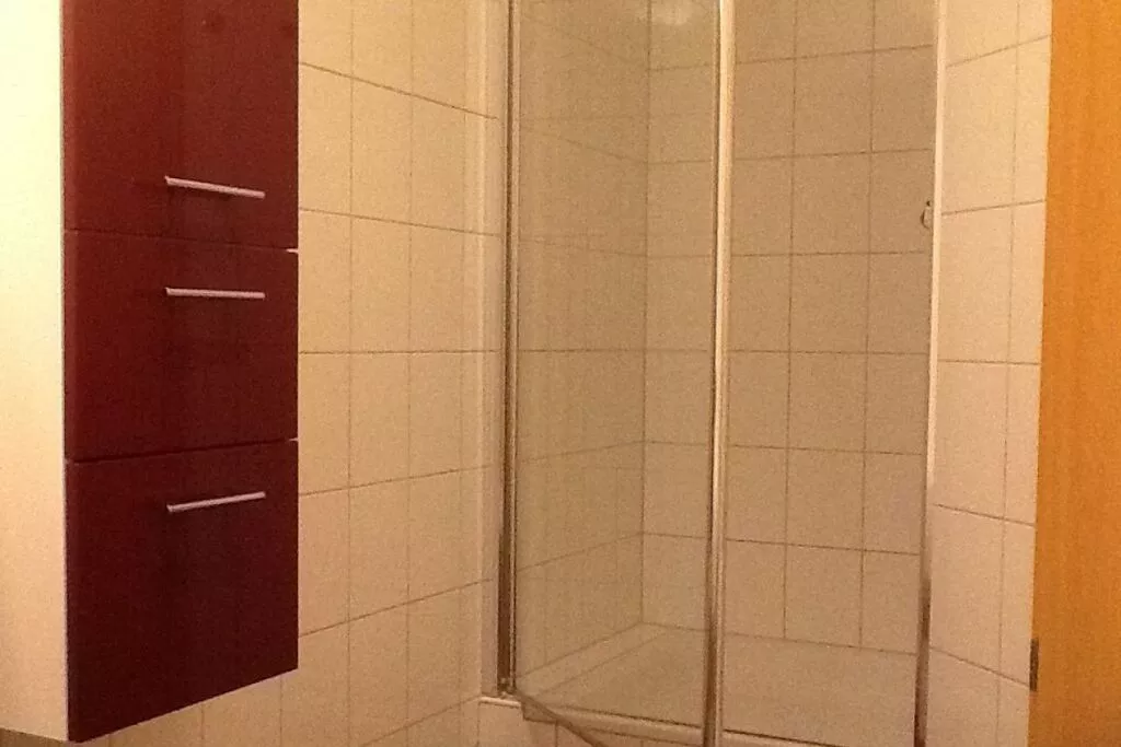 87690-Bathroom